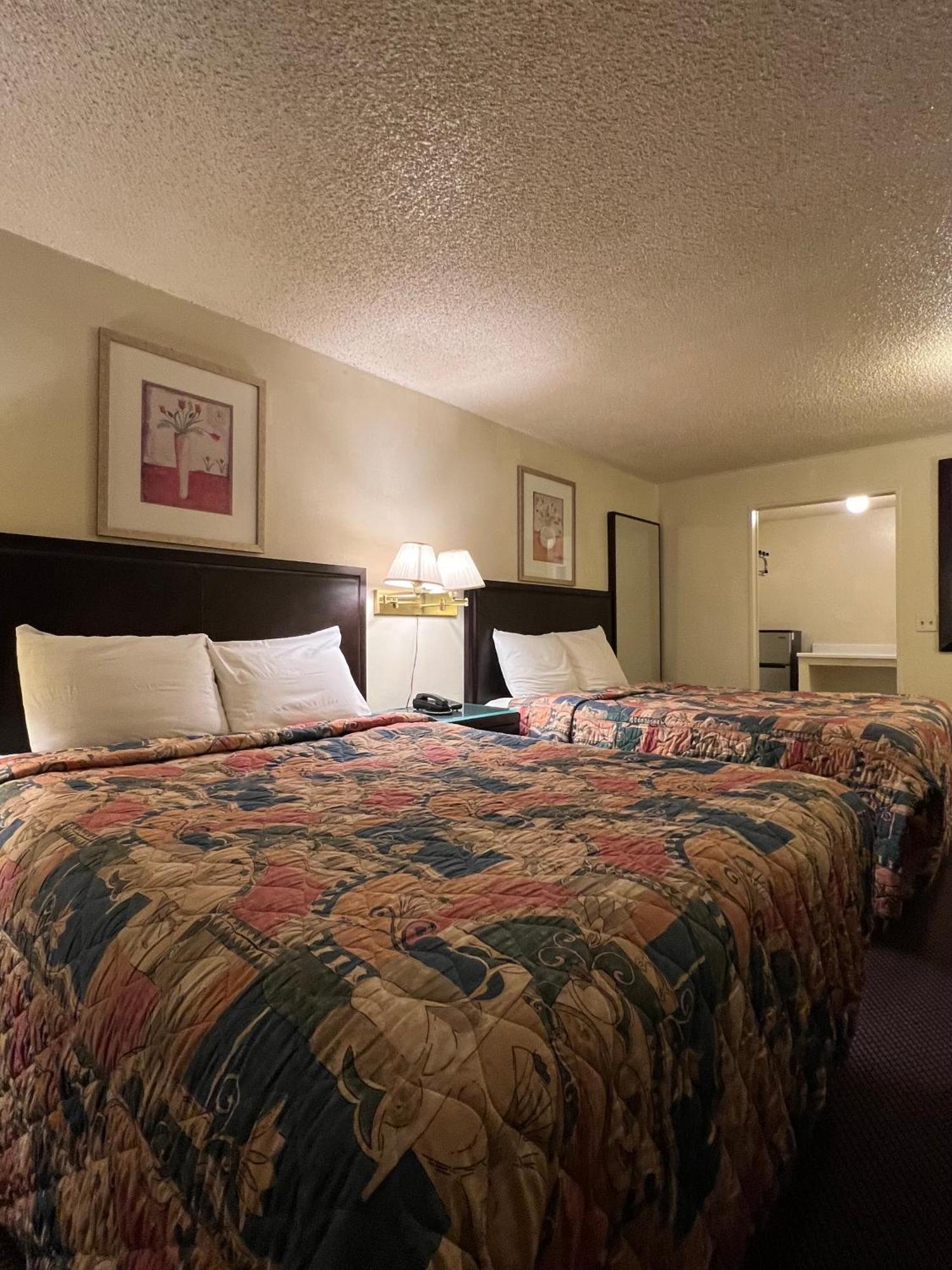 Columbus Motor Inn Сиэтл Экстерьер фото